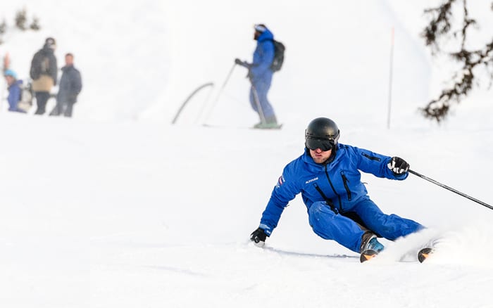 Altitude-Ski-and-Snowboard-School-Andermatt-Instructor-Lessons-F all mountain ski courses - Altitude Ski & Snowboard School